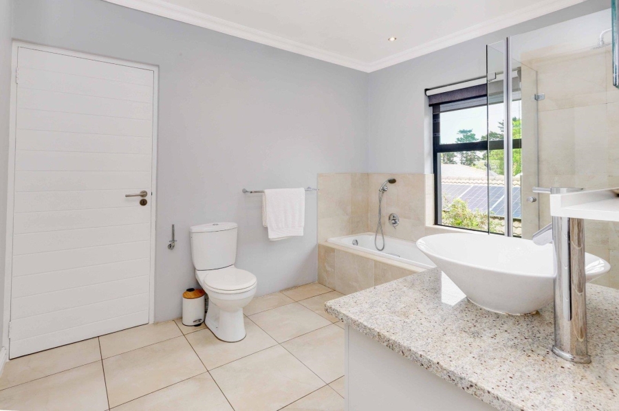 4 Bedroom Property for Sale in Van Riebeeckshof Western Cape